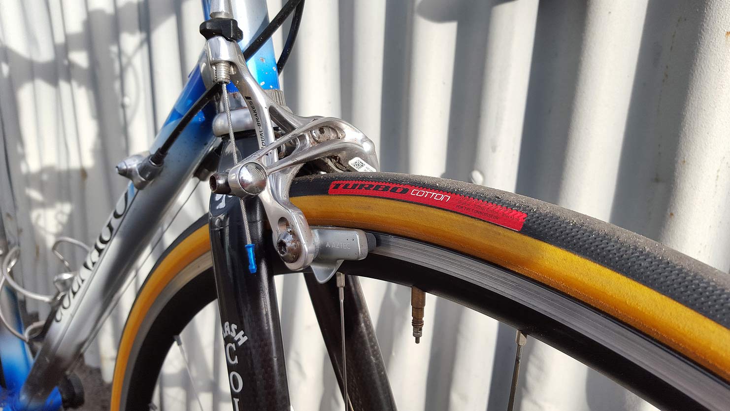 Speialized S-works turbo cotton tyres fitted to the colnago tecnos